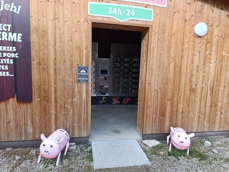 Distributeur de charcuterie