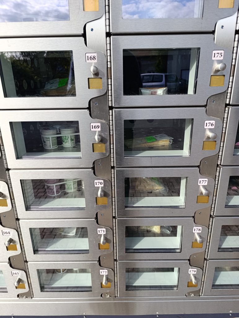 Distributeur automatique de fromage