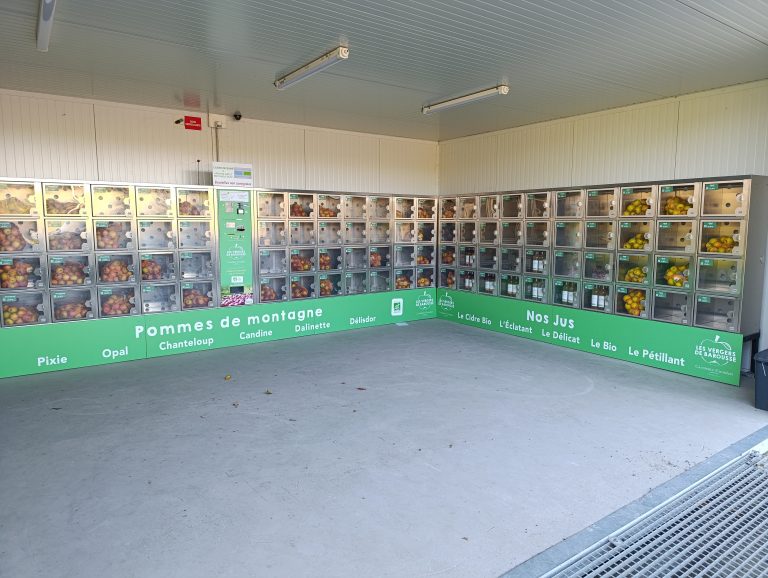 Vue de détail d'un distributeur à casier