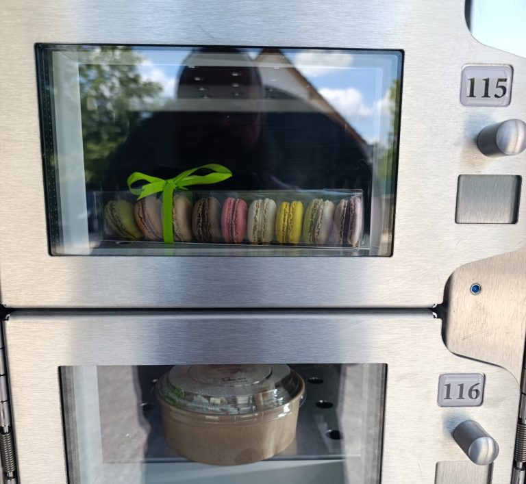 Macarons et plats à emporter
